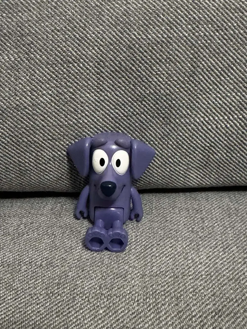 HTF Moose Toys Bluey Jean-Luc Purple Dog Poseable Action Figure 2.5
